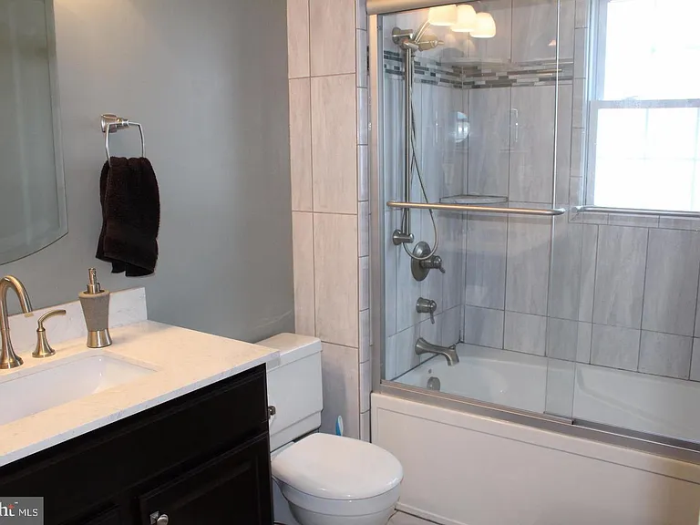 6031 Rosedale Dr — Photo 11