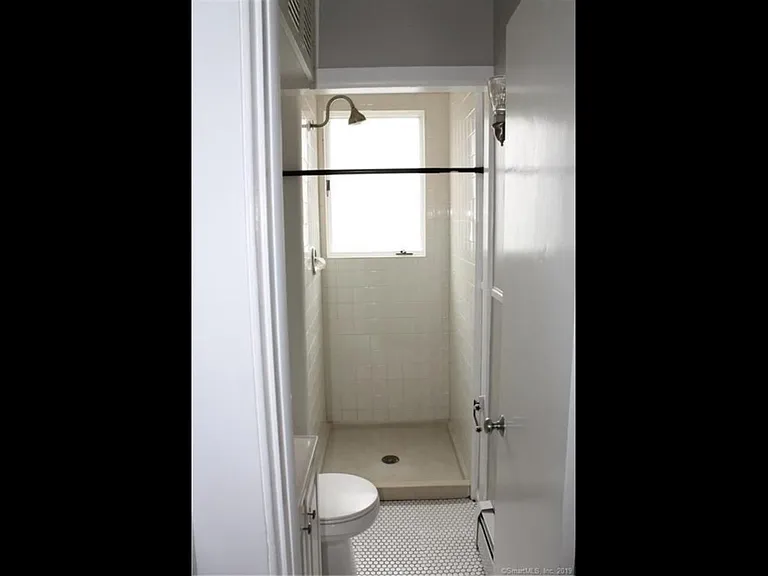 136 S Whittlesey Ave #1 — Photo 6