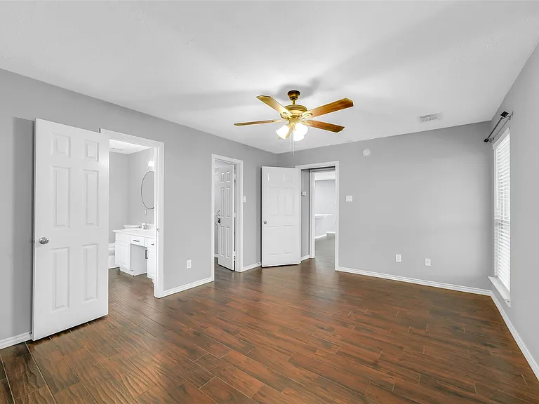 2214 Shady Pine Dr — Photo 13