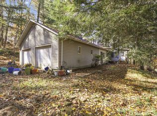 3257 Rock Haven Rd, Newark, OH 43055