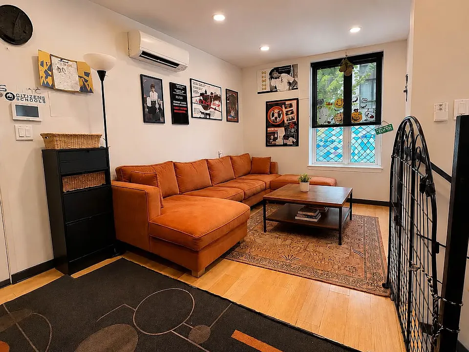 193 Greenpoint Ave #1A