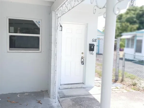 618 58th St, West Palm Beach, FL 33407