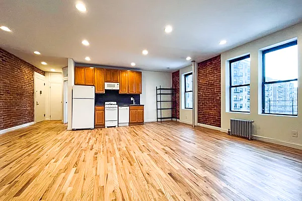 Rented by Corcoran | media 14