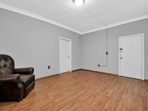 3rd image of 1354 W 51st St