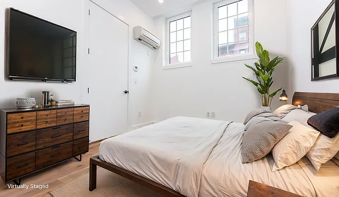 Rented by Nooklyn NYC LLC | media 3