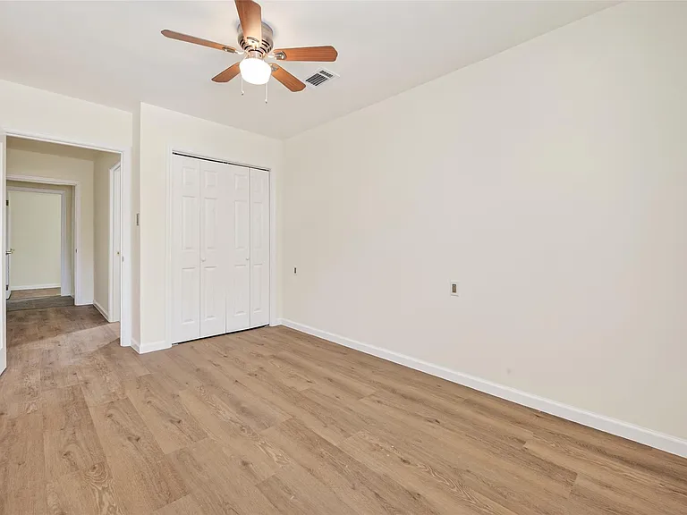 7950 Longridge Dr — Photo 21
