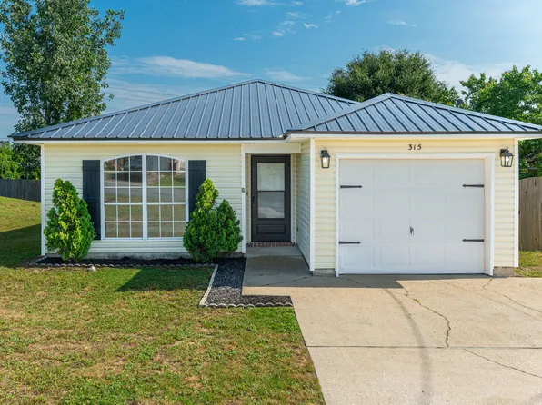 315 Apple Dr, Crestview, FL 32536