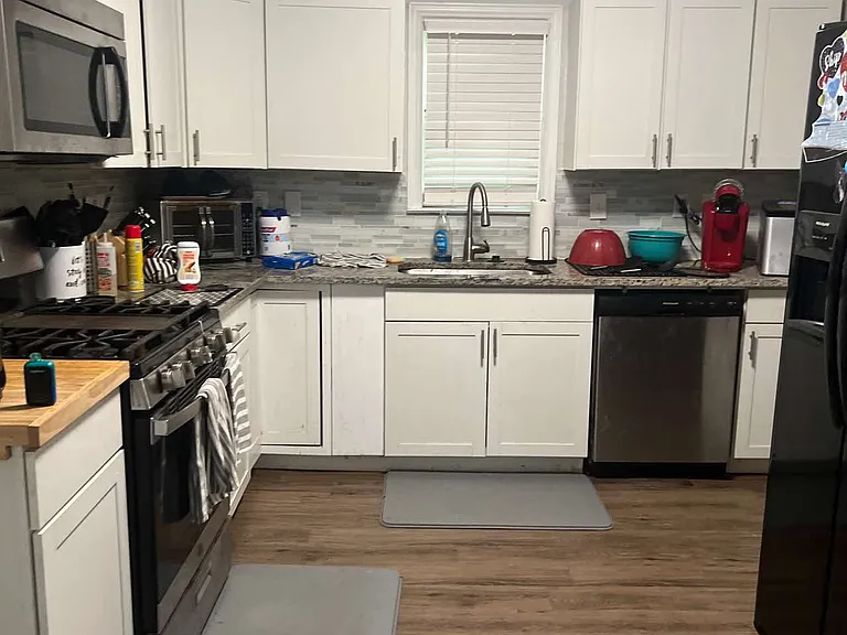 1005 Wolfe City Dr — Photo 2