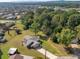 212 S Elton Cir, Meridianville, AL 35759