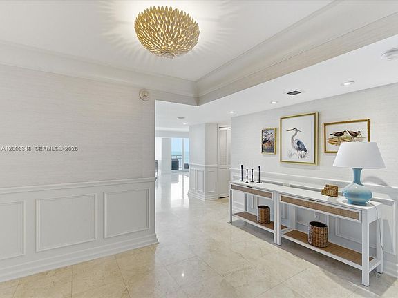 5th image of 600 Grapetree Dr APT 10BN