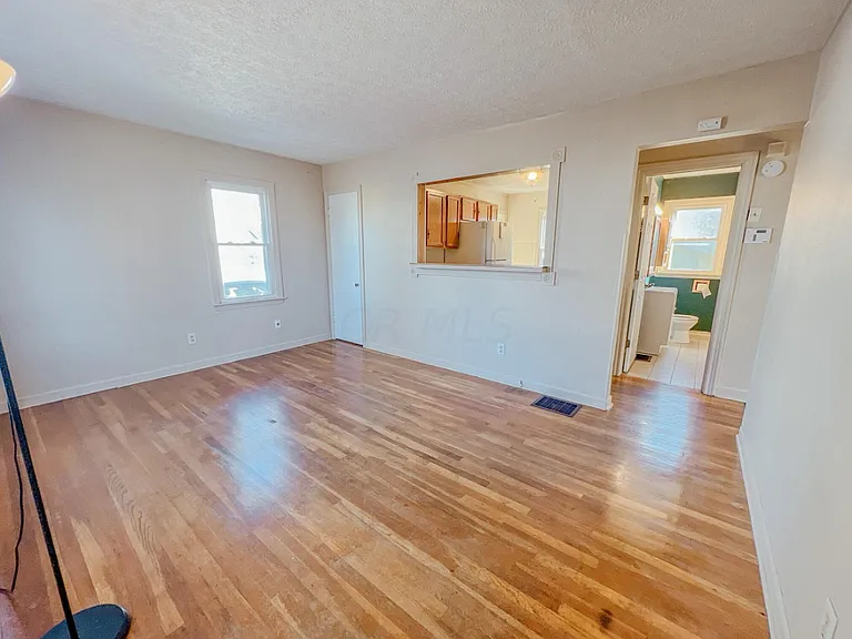 2630 Homecroft Dr — Photo 8