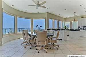 5th image of 3311 Churchill Dr