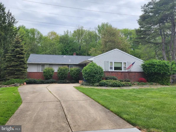 29 Vander Veer Dr, Lawrence Township, NJ 08648