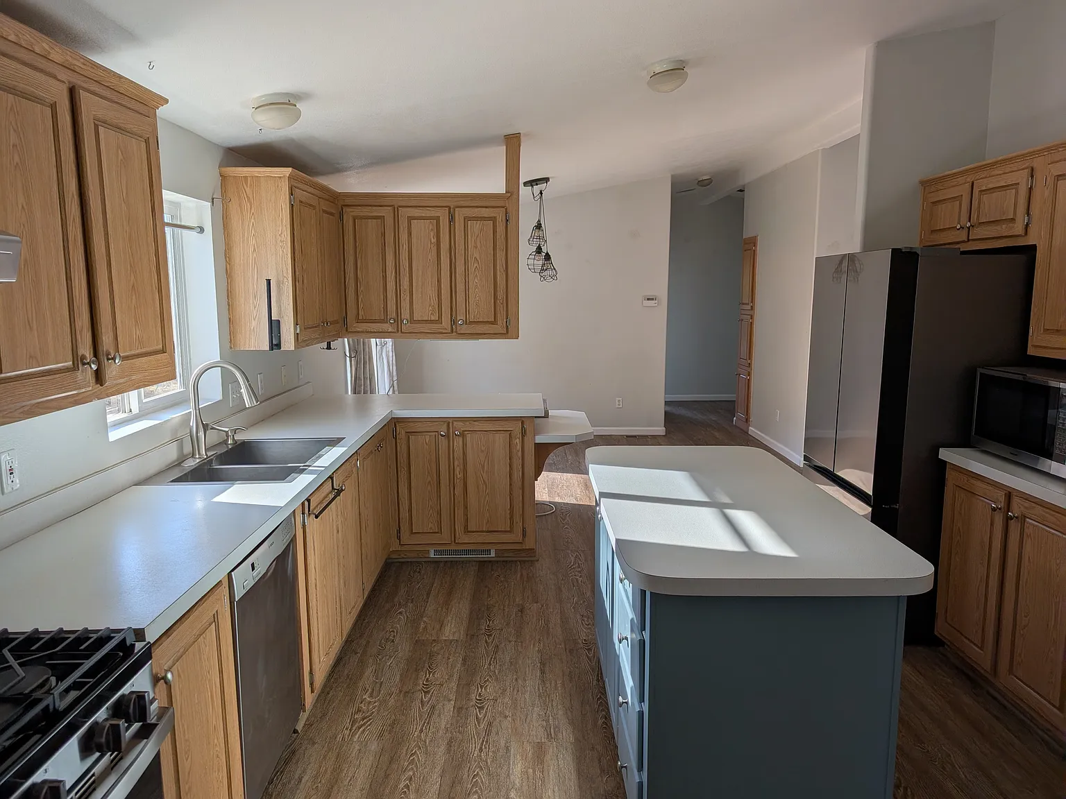 3 bed, 1700 sqft, $4,500 — Photo 3