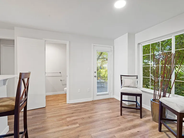 Water's Edge Townhomes — Photo 46