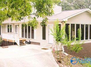 1103 Scenic Dr, Gadsden, AL 35904