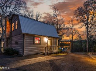 901 & 903 Sunrise Blvd, Sevierville, TN 37862