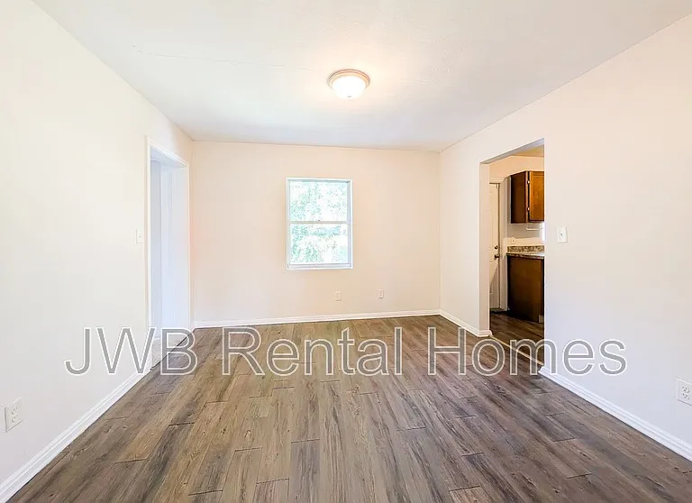 2216 Barlad Dr — Photo 3