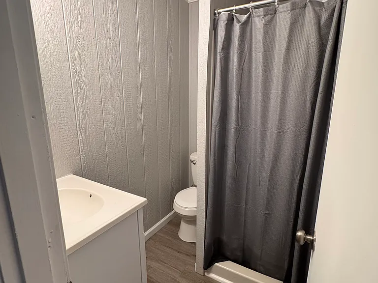 410 W 3rd St #412 — Photo 3