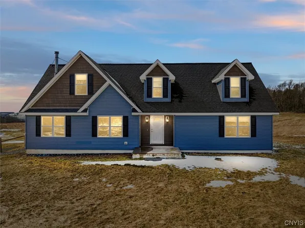 1003 Stevens Rd, Tully, NY 13159