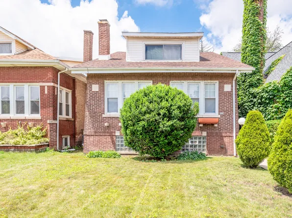 7710 S Euclid Ave, Chicago, IL 60649