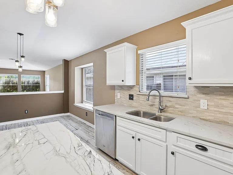 2656 Bradley Ln — Photo 13