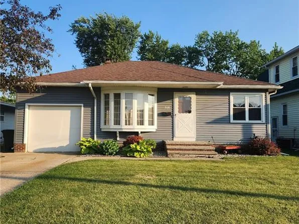 208 E Union St, Walbridge, OH 43465