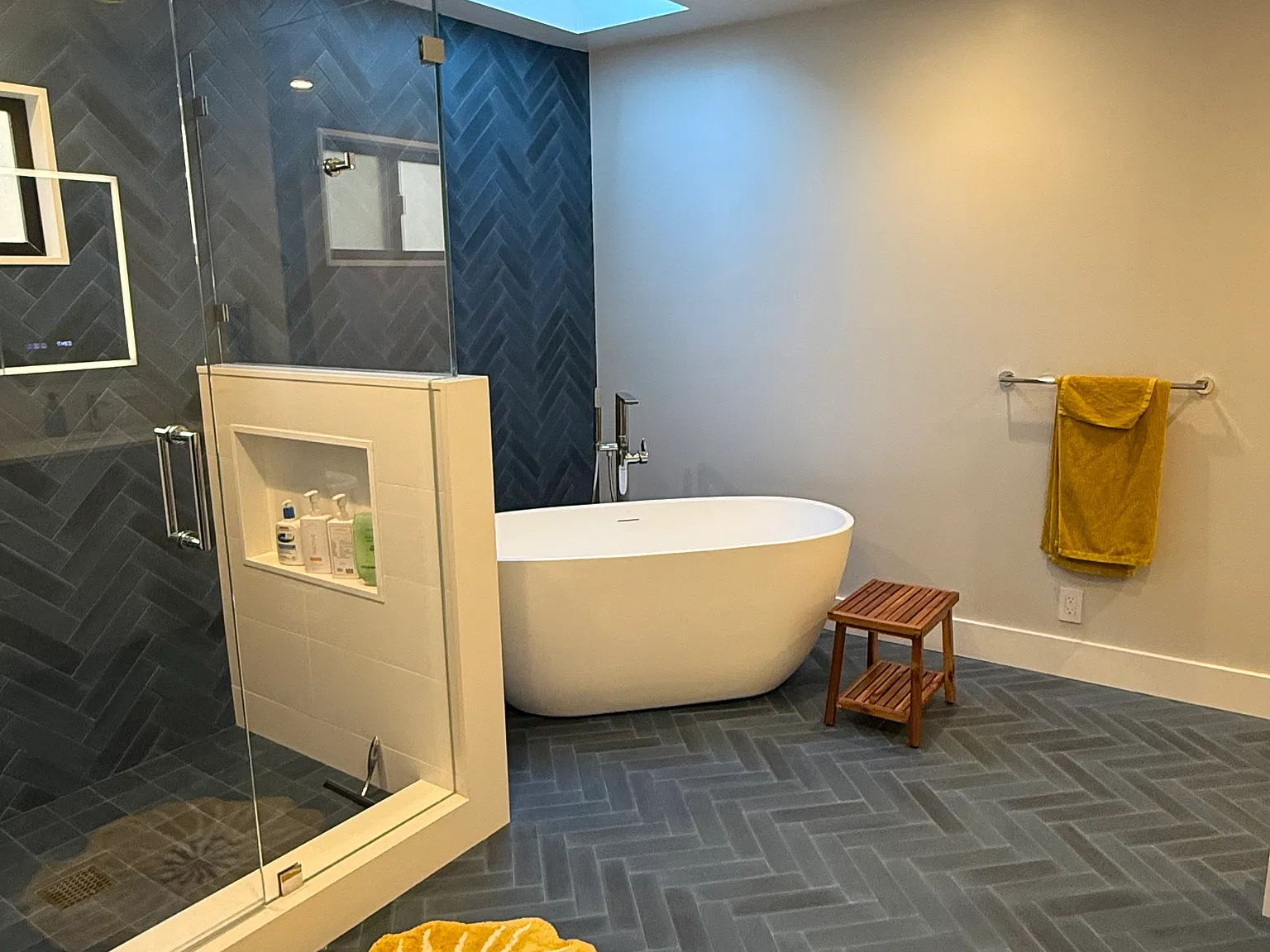Studio, 510 sqft, $2,750 — Photo 3