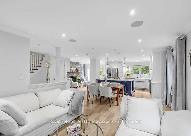 6760 Dolmage Ct — Photo 1