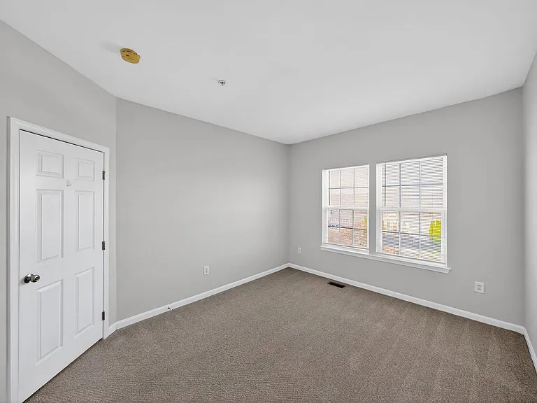 8011 Forest Ridge Dr — Photo 9