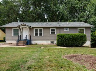 1555 S Rogers Ave, Springfield, MO 65804