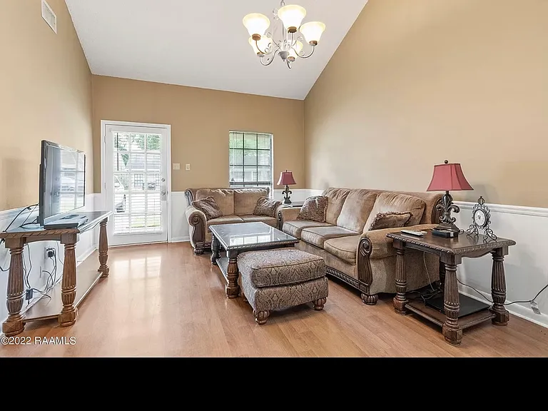 130 Gena Marie Dr — Photo 3