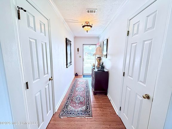 4th image of 143 Azalea Cir