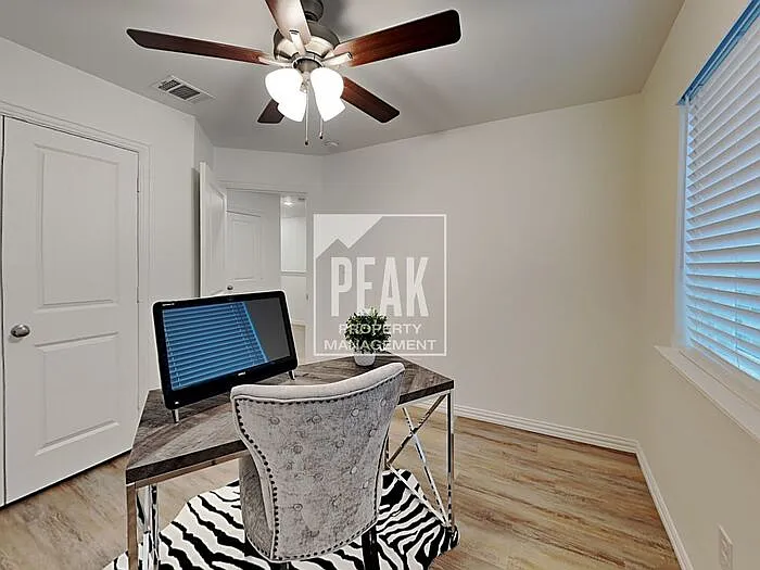 404 Briarwood Ln — Photo 10