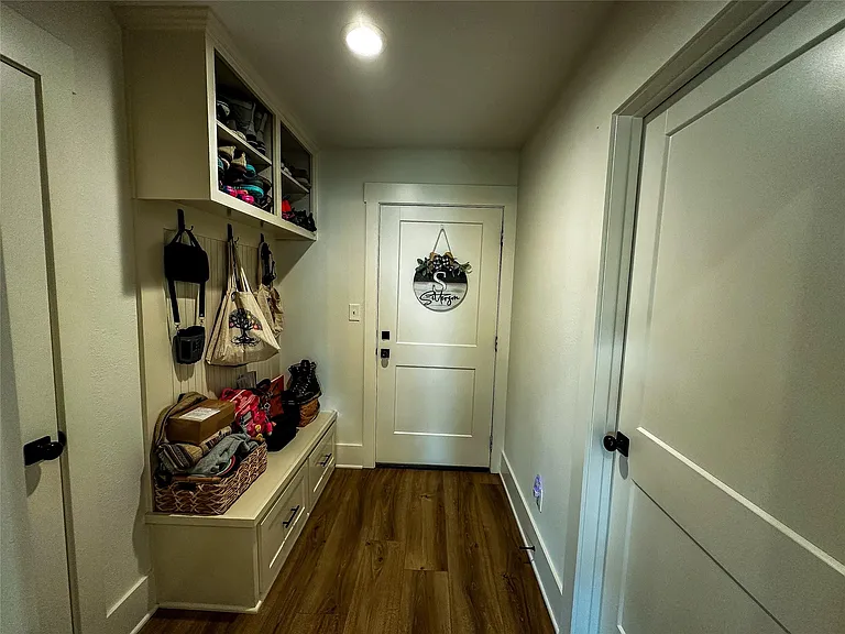 313 Mandavilla Way — Photo 26