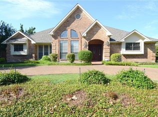 2302 Highlands Creek Rd, Carrollton, TX 75007