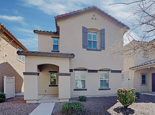 952 S Hawk Ln, Gilbert, AZ 85296