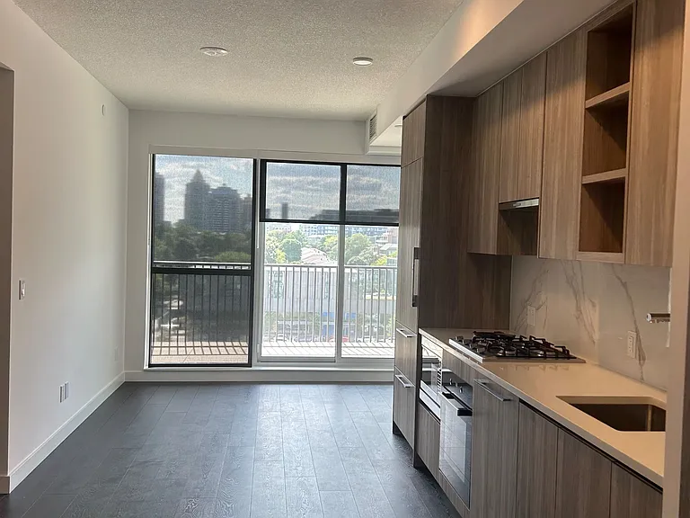 75 Billes Hts #915 — Photo 5