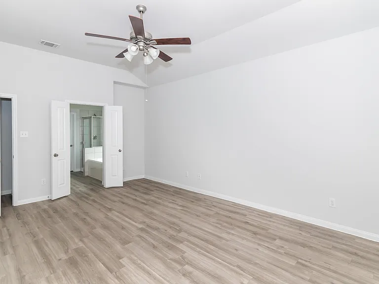 Cory Cornel Ln — Photo 10