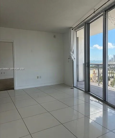1750 N Bayshore Dr #1714 — Photo 2