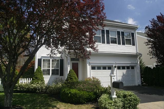 2nd image of 2053 Benjamin Cir