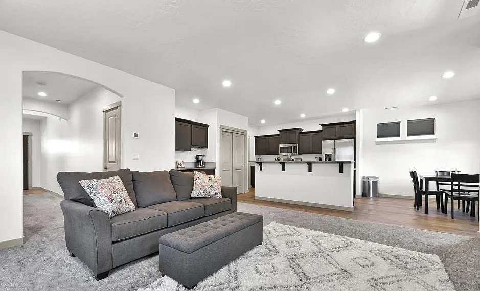 3 bed, 2.5 bath, 1772 sqft, $2,850 — Photo 4