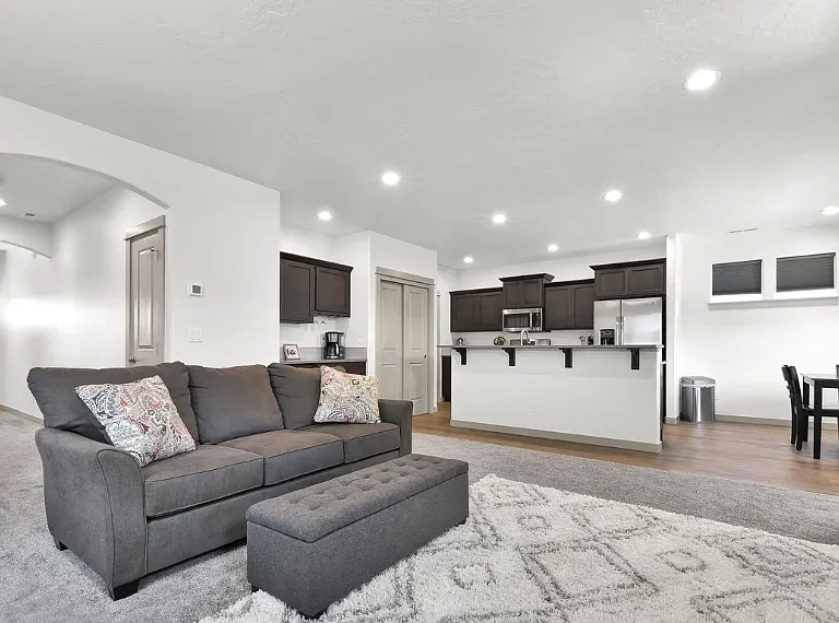 7599 W Corona Dr — Photo 4
