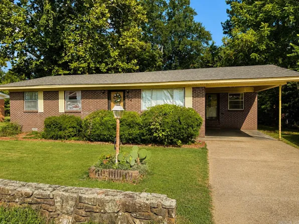 904 N Moose St, Morrilton, AR 72110