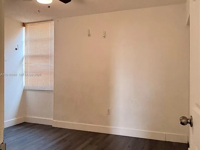 6170 SW 68th St #21 — Photo 8