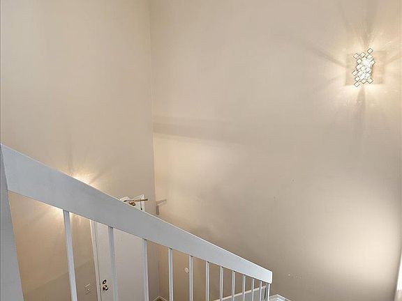 5th image of 36952 Ridgedale Ct