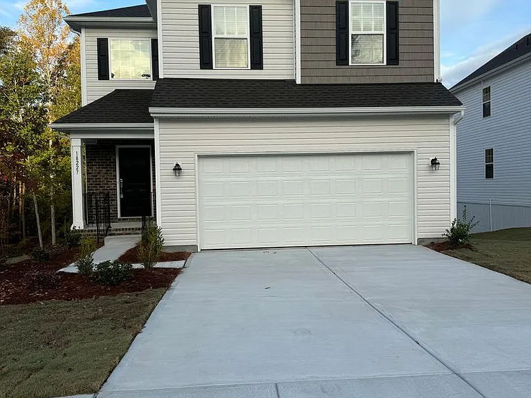 18227 Stark Way — Photo 2