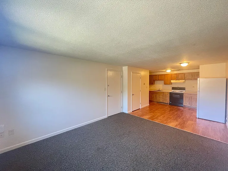 173 Loudon Rd #406 — Photo 9