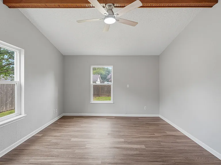 938 Lazy Trl — Photo 11
