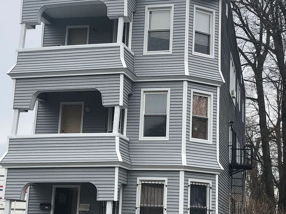 66 Steuben St #3